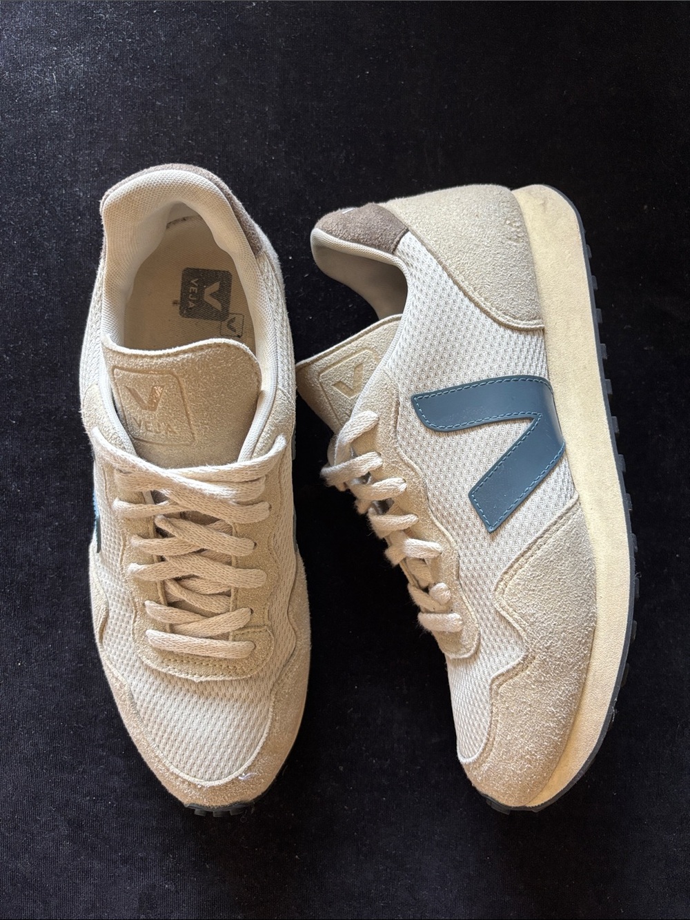Veja Women's Sneaker in Cream with Blue 'V' Logo